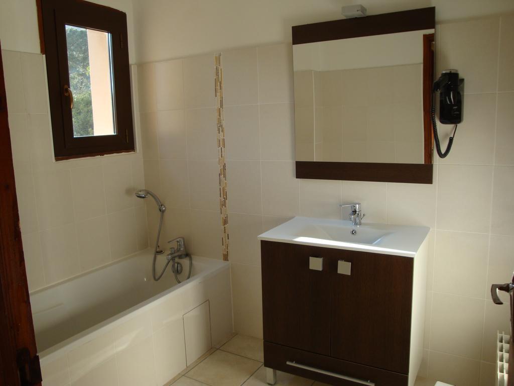 Residence Cabanaccia Serriera  Εξωτερικό φωτογραφία